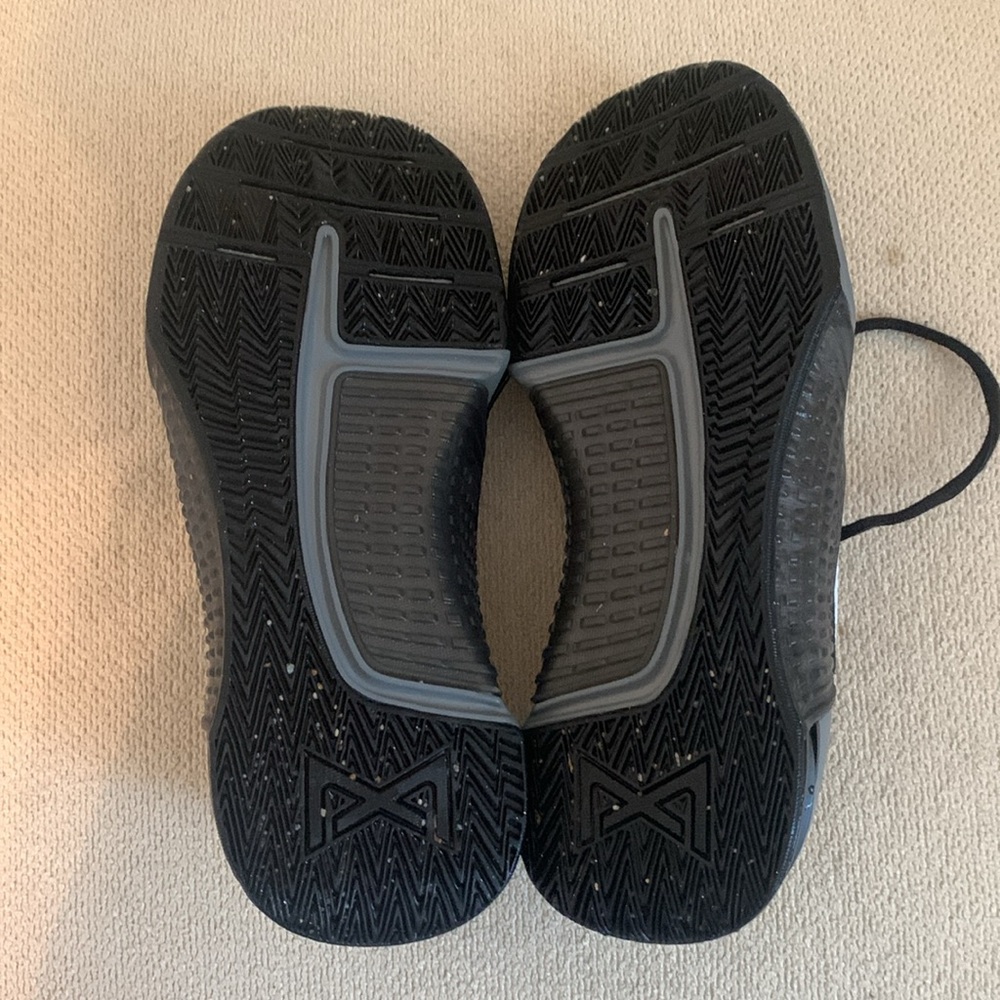 Women’s Nike Metcon 9! Gently Worn! Great Condition! - Picture 6 of 6